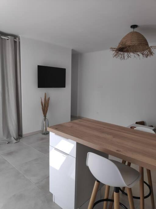 Maison Independante Avec Terrasse & Parking Prive Hérépian Zewnętrze zdjęcie